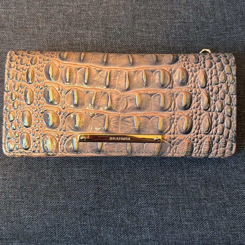 Brahmin Melbourne wallet